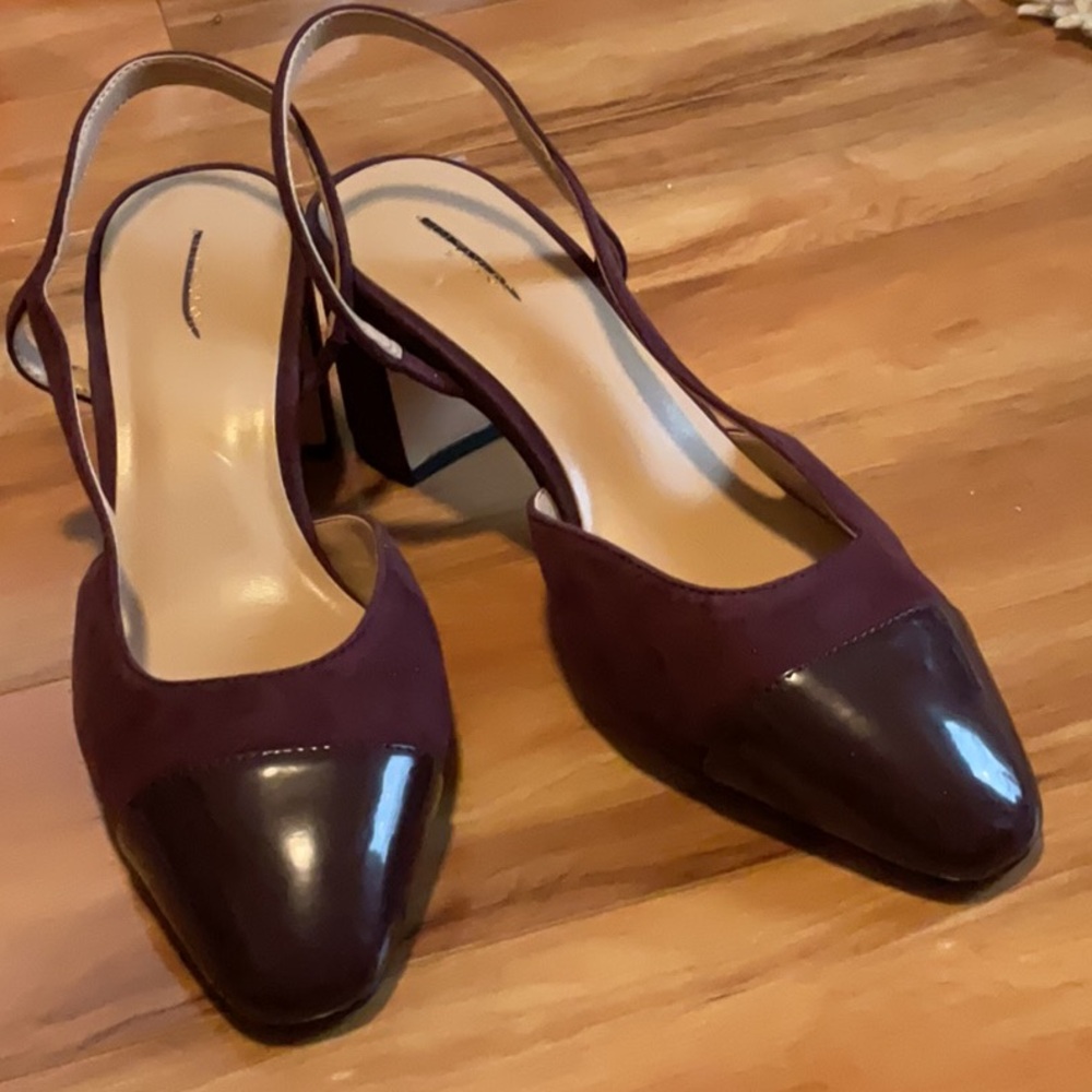 Ann Taylor suede cap toe sling back block heels - Picture 2 of 8